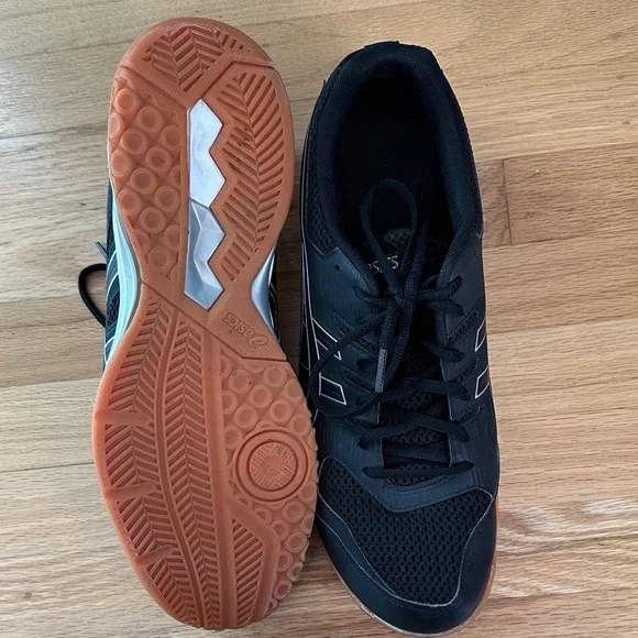 ASICS Men's Black and White Indoor Court Shoes - Picture 4 of 4